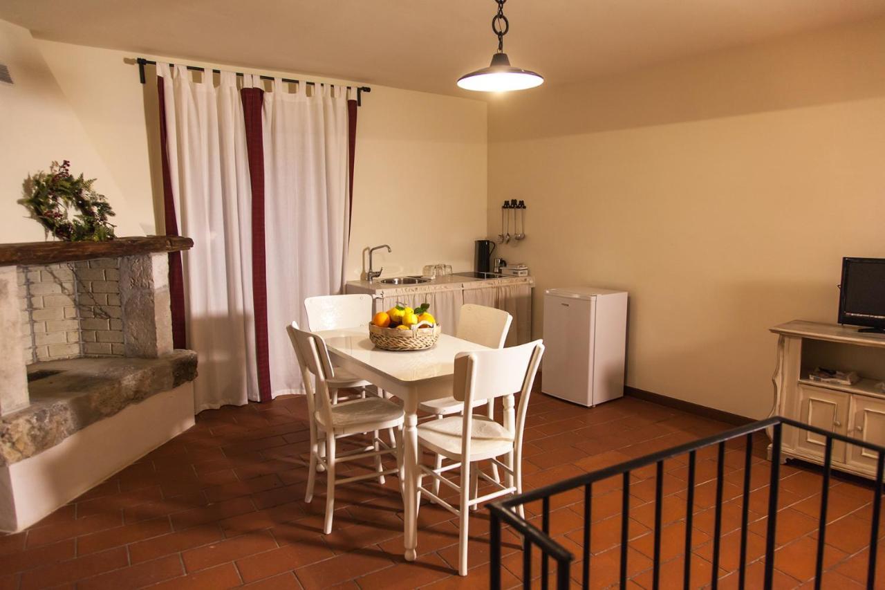 Agriturismo La Commenda-Adults Only Cascia Habitación foto