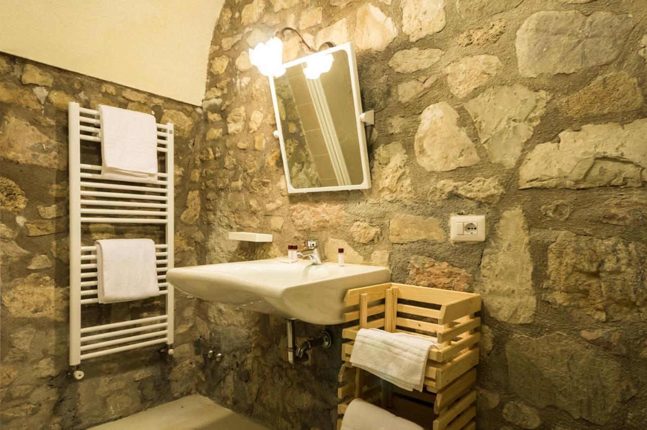 Agriturismo La Commenda-Adults Only Cascia Habitación foto