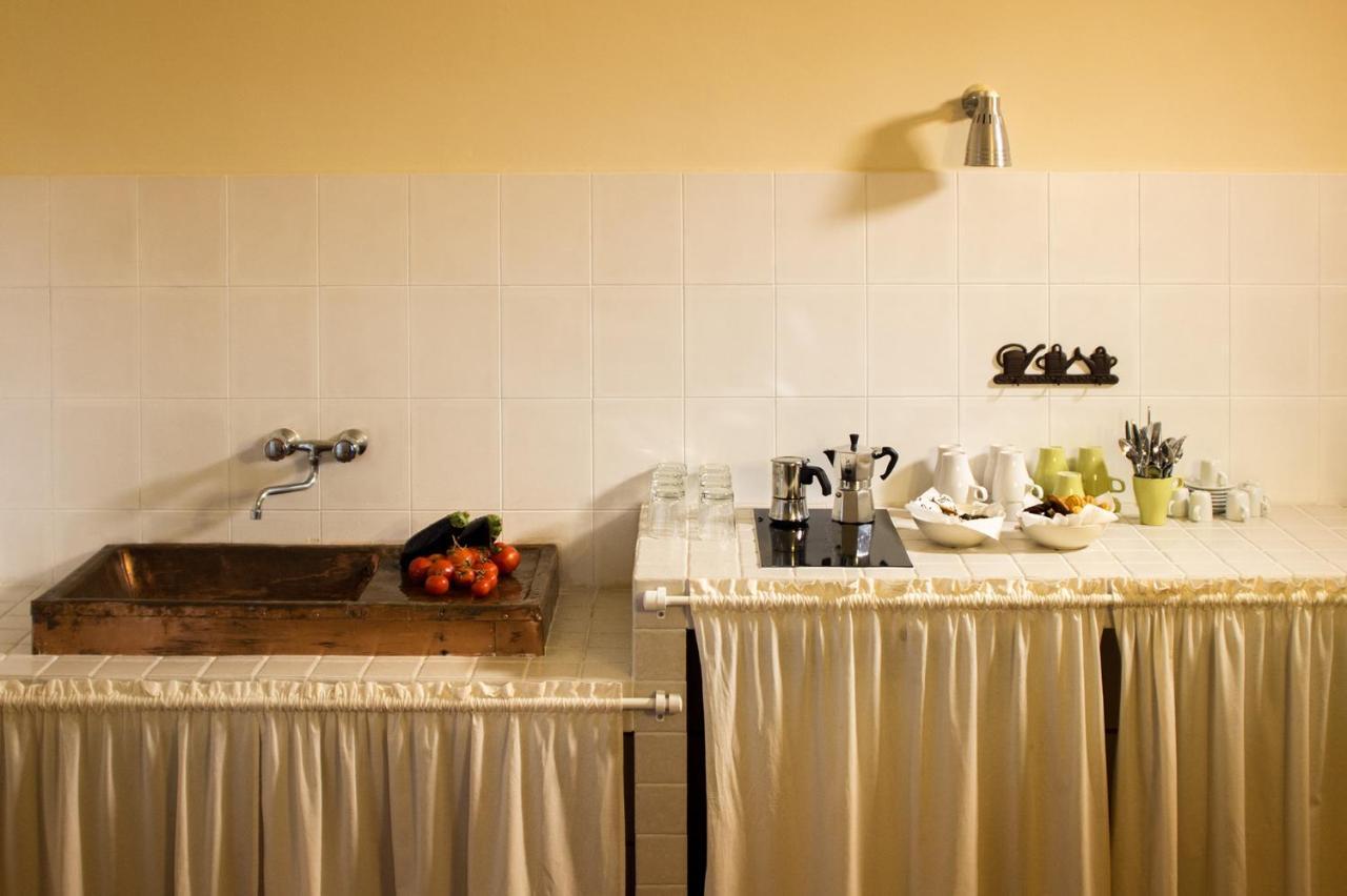 Agriturismo La Commenda-Adults Only Cascia Habitación foto